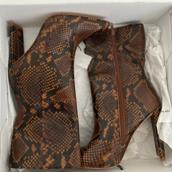 ISO these Aldo boots 6.5 or 7!!! - Picture 4 of 4
